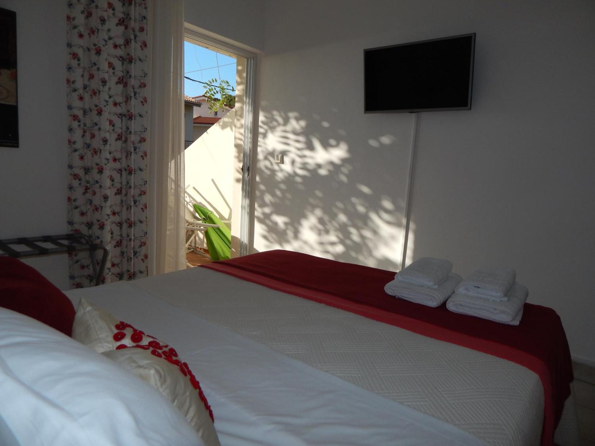 Palmina Mare Villa And Studios Paralia Vrachou Exteriér fotografie