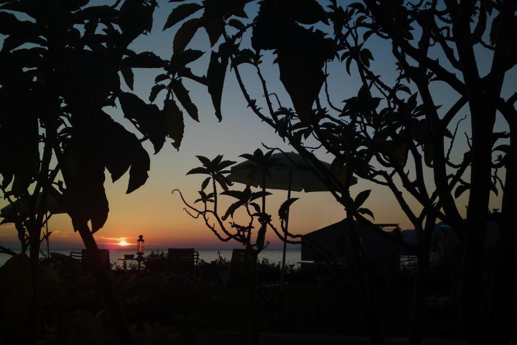 Palmina Mare Villa And Studios Paralia Vrachou Exteriér fotografie